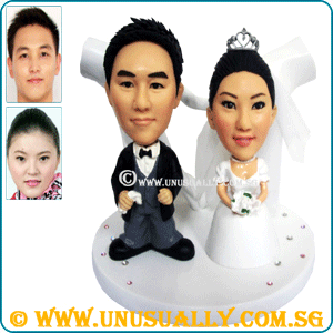 Custom 3D Wedding Couple Figurines On Classic Hand Sign Base